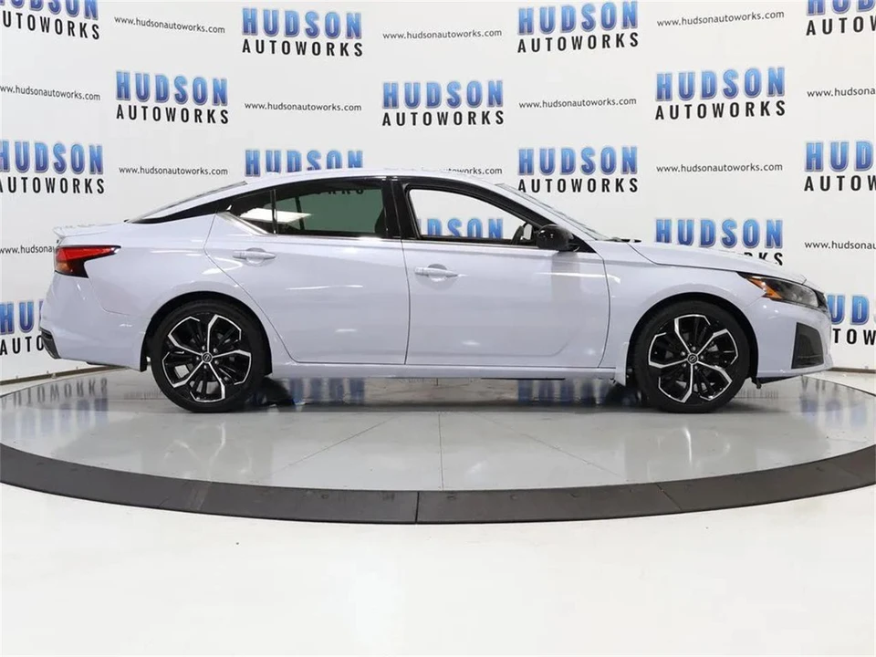 2023 Nissan Altima 6th Gen - Image 7 of 31