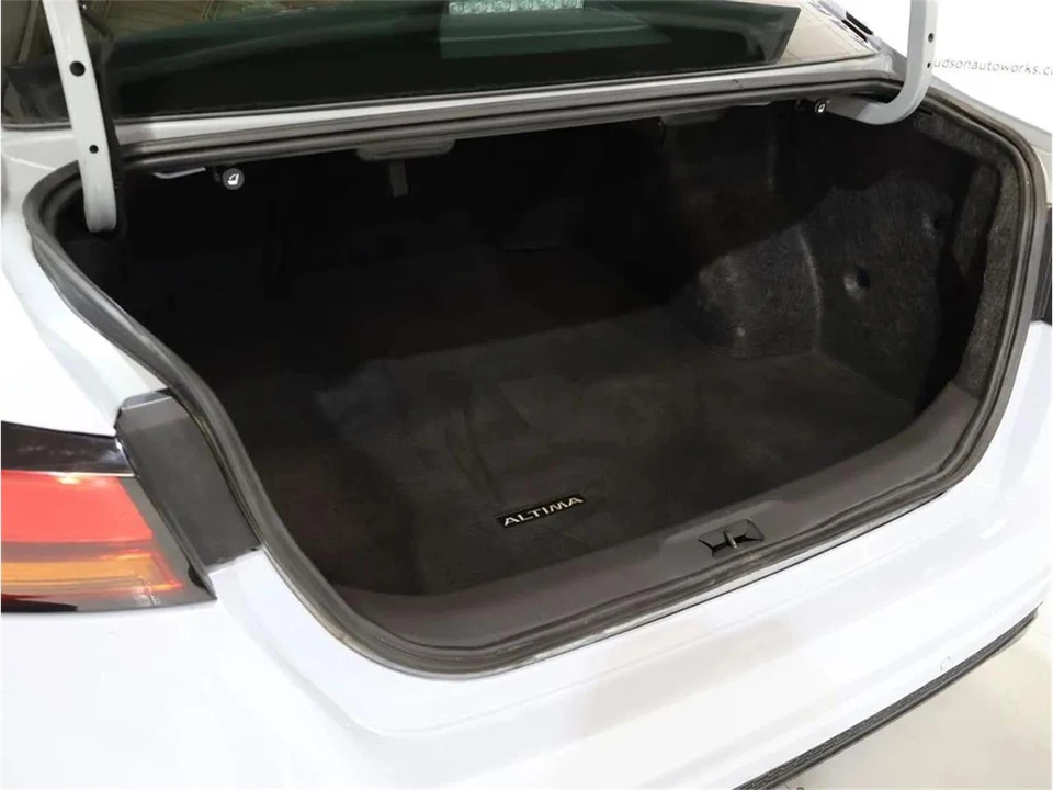 2023 Nissan Altima 6th Gen - Image 31 of 31