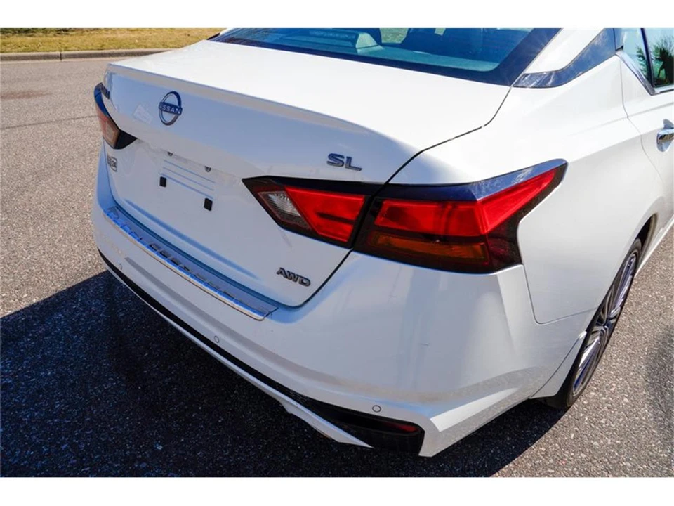 2023 Nissan Altima 6th Gen - Image 24 of 31