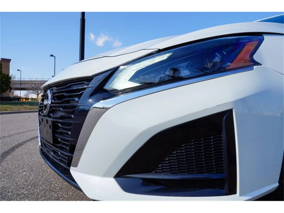 2023 Nissan Altima 6th Gen - Image 16 of 31