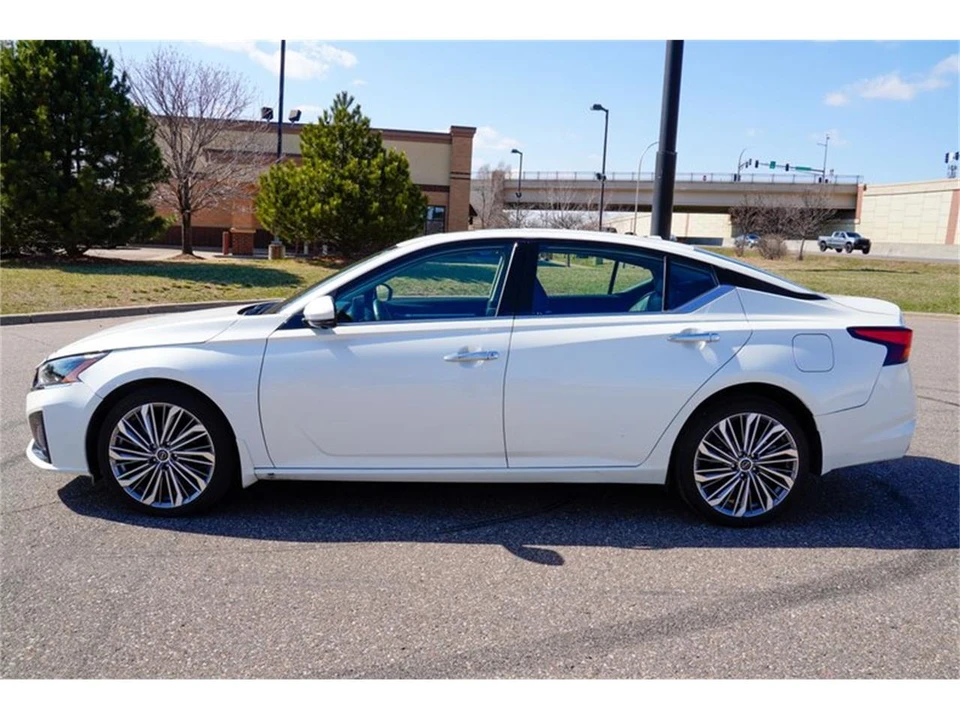 2023 Nissan Altima 6th Gen - Image 6 of 31