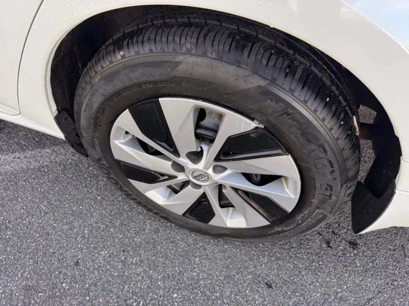 2023 Nissan Altima 6th Gen - Image 9 of 12
