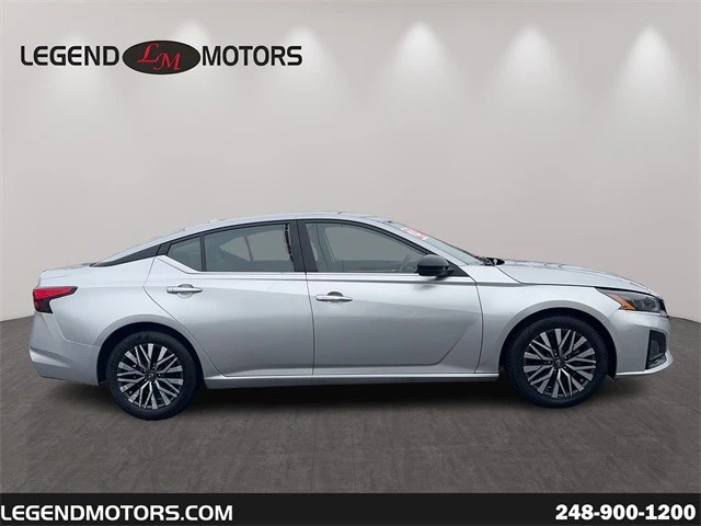 2023 Nissan Altima 6th Gen - Image 9 of 12