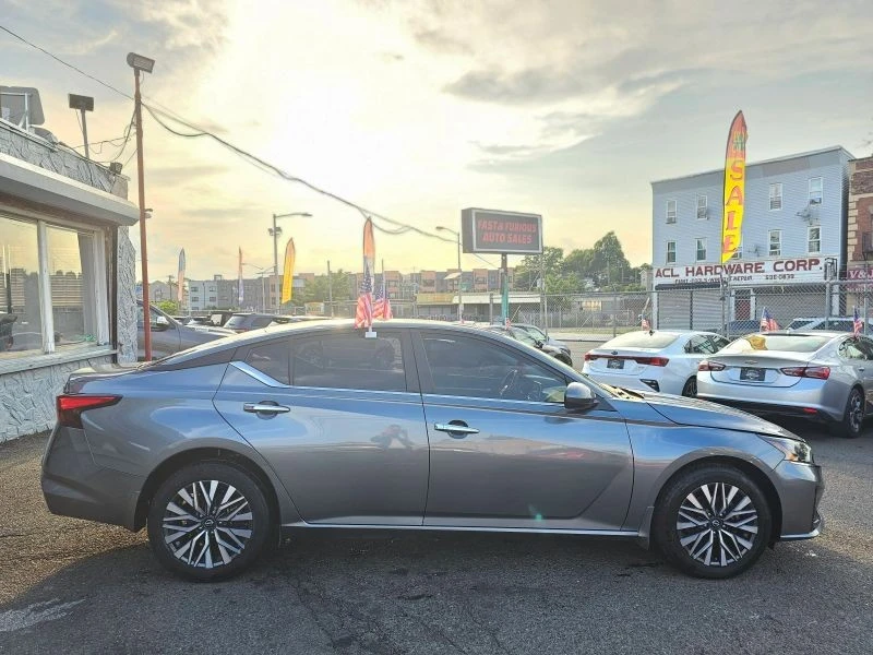 2023 Nissan Altima 6th Gen - Image 3 of 12