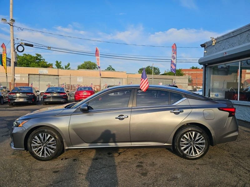 2023 Nissan Altima 6th Gen - Image 2 of 12