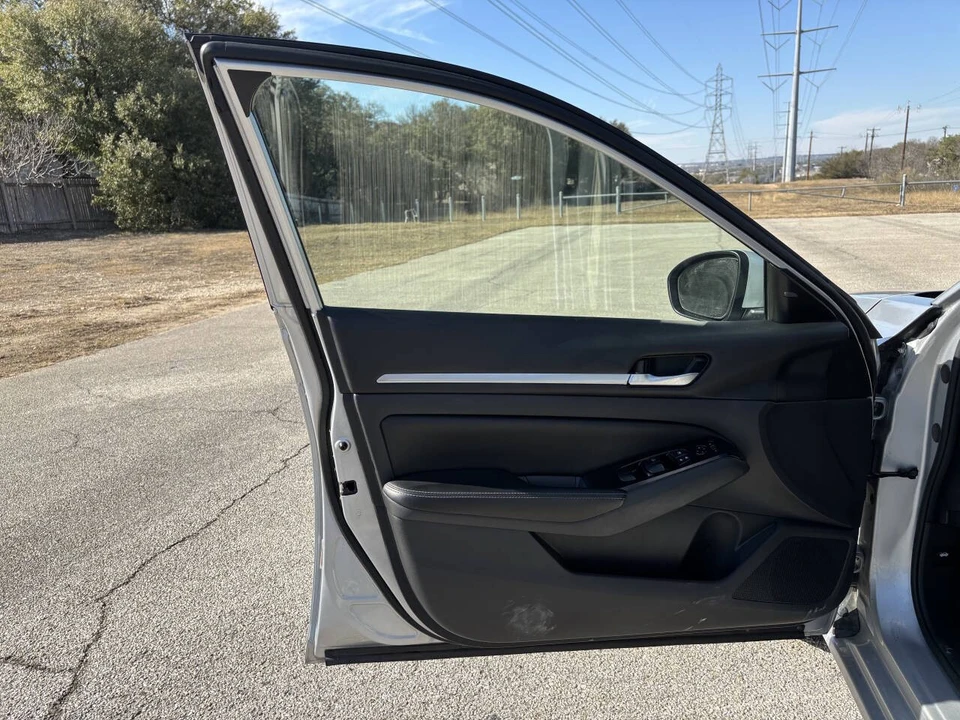 2023 Nissan Altima 6th Gen - Image 11 of 21