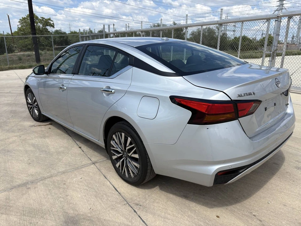 2023 Nissan Altima 6th Gen - Image 7 of 21