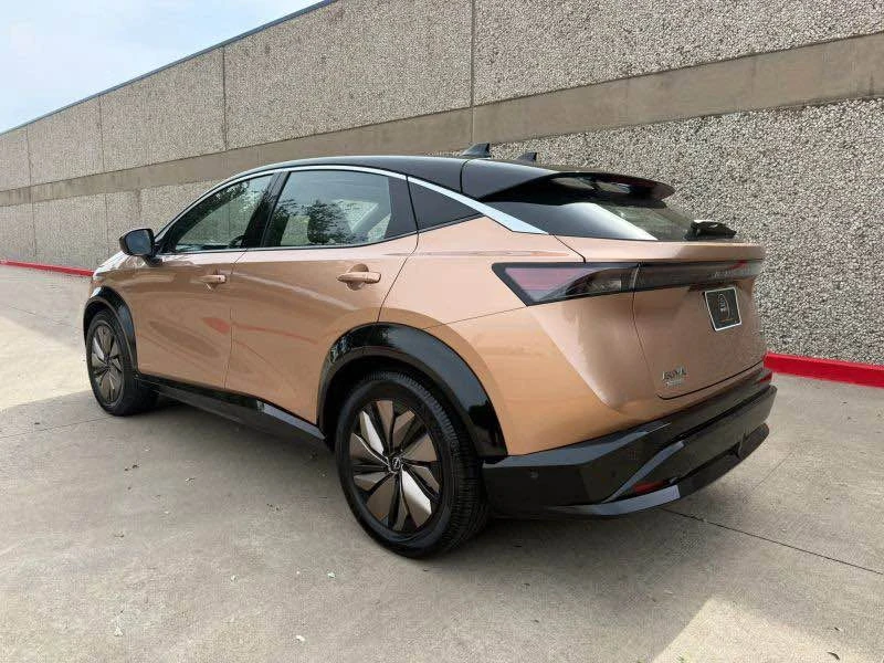 2023 Nissan - Image 4 of 16
