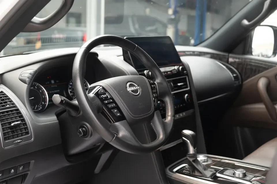 2023 Nissan Armada - Image 3 of 9