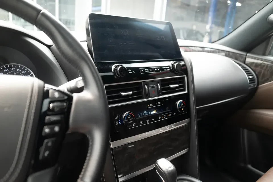 2023 Nissan Armada - Image 5 of 9