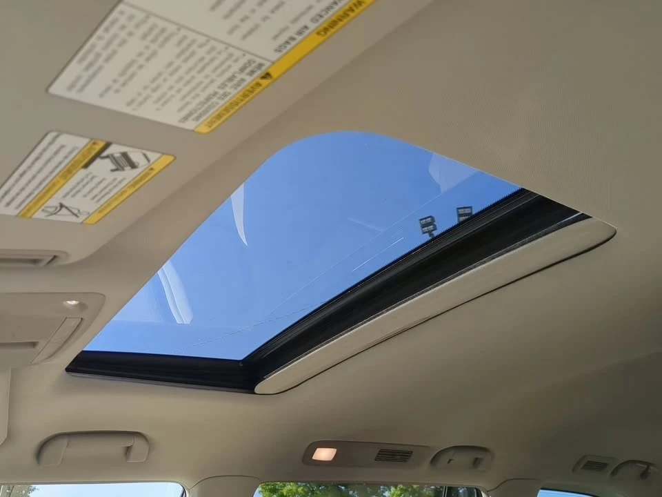 2023 Nissan Armada - Image 12 of 13