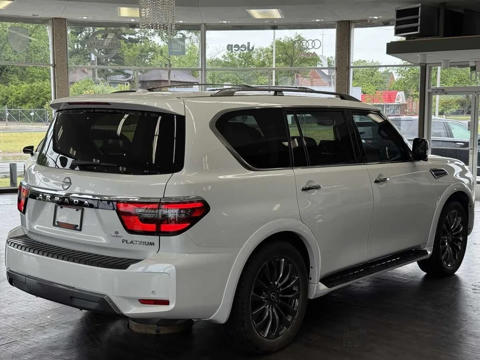 2023 Nissan Armada - Image 12 of 21
