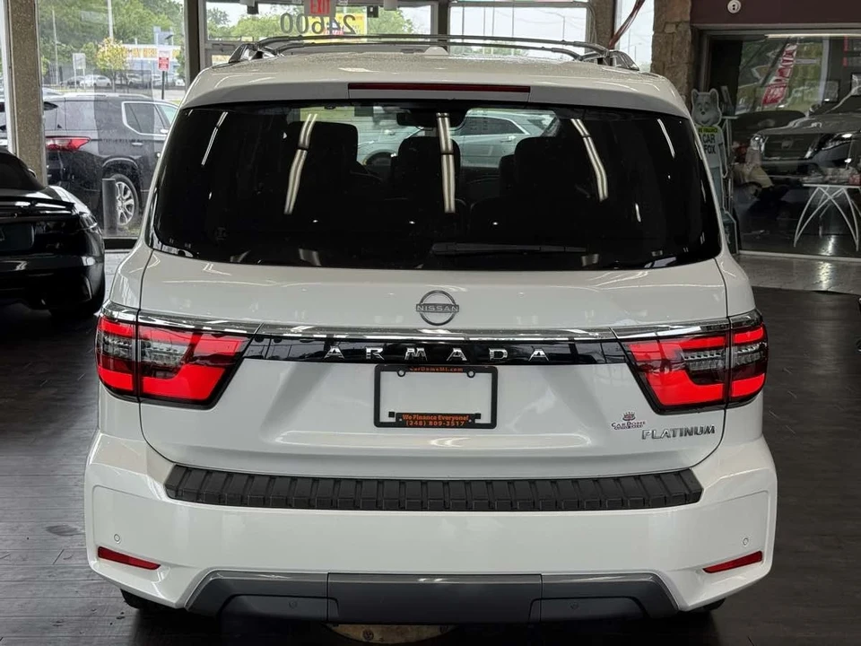 2023 Nissan Armada - Image 19 of 21