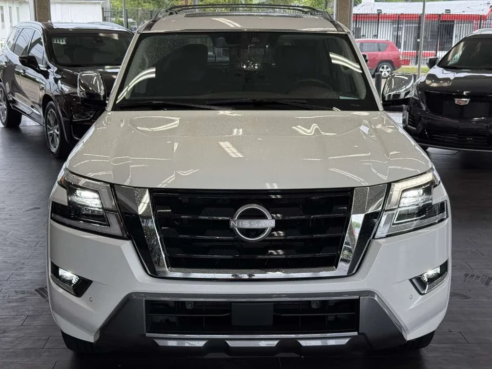 2023 Nissan Armada - Image 4 of 21