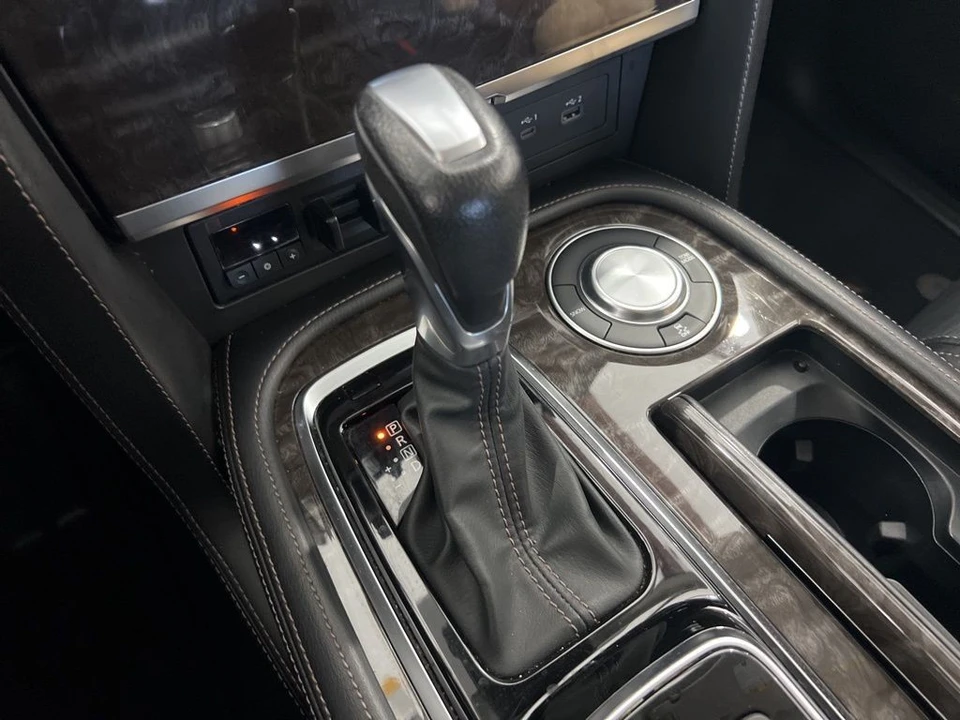 2023 Nissan Armada - Image 13 of 21