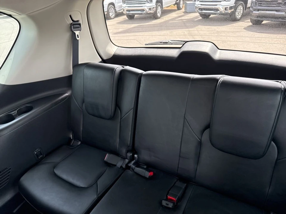 2023 Nissan Armada - Image 14 of 21