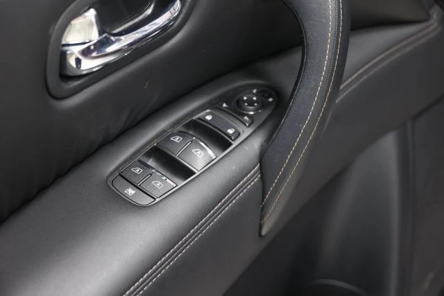 2023 Nissan Armada - Image 11 of 12