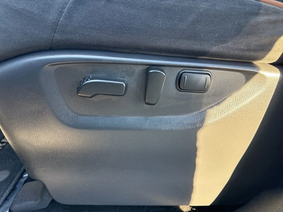 2023 Nissan Armada - Image 10 of 12