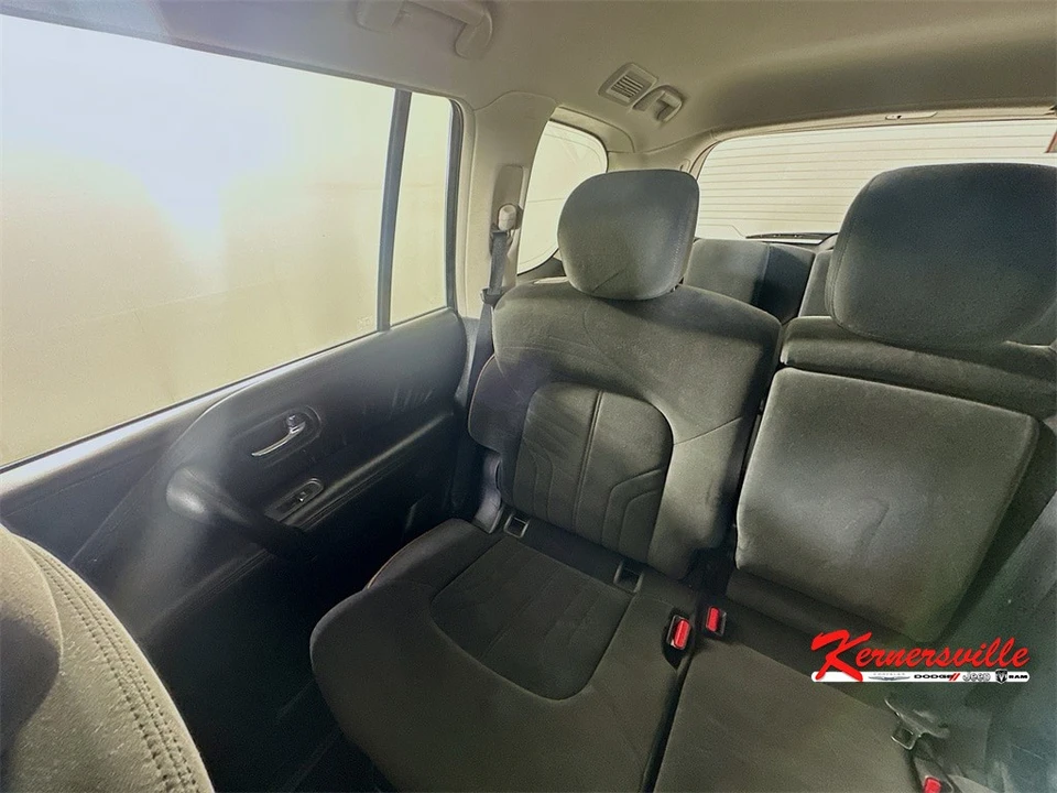 2023 Nissan Armada - Image 12 of 21