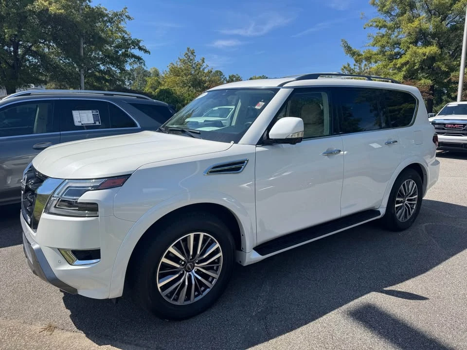 2023 Nissan Armada - Image 2 of 8