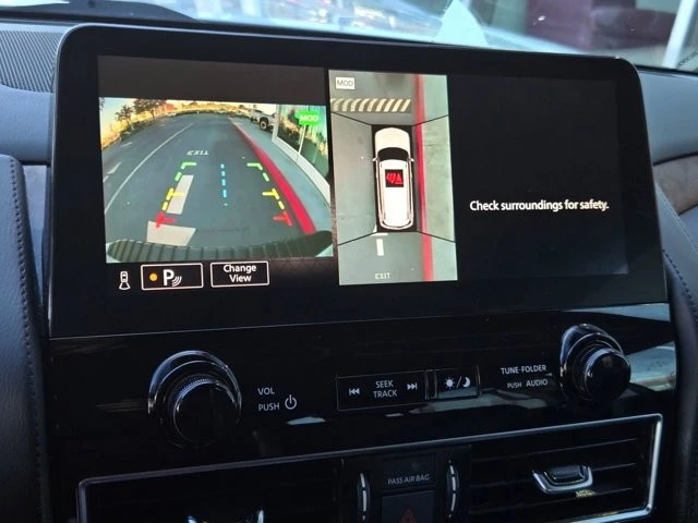 2023 Nissan Armada - Image 16 of 21