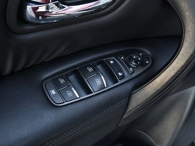 2023 Nissan Armada - Image 10 of 12