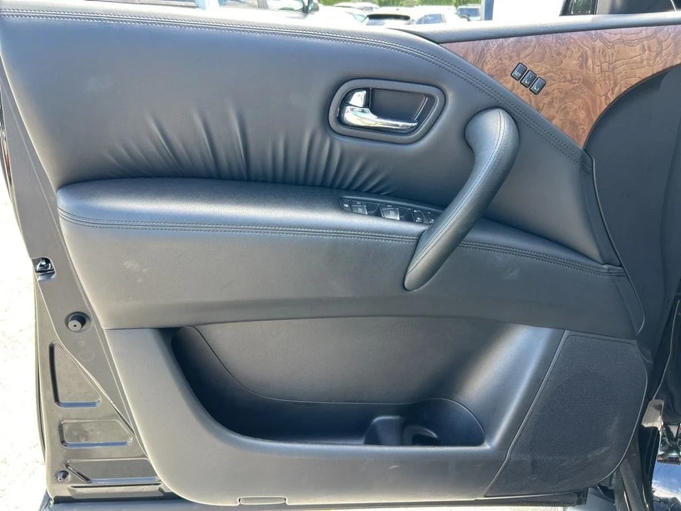 2023 Nissan Armada - Image 11 of 12