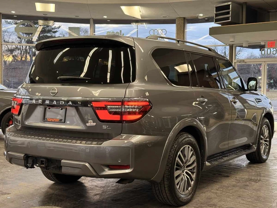 2023 Nissan Armada - Image 11 of 31