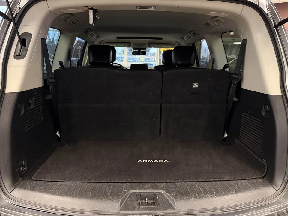 2023 Nissan Armada - Image 26 of 31