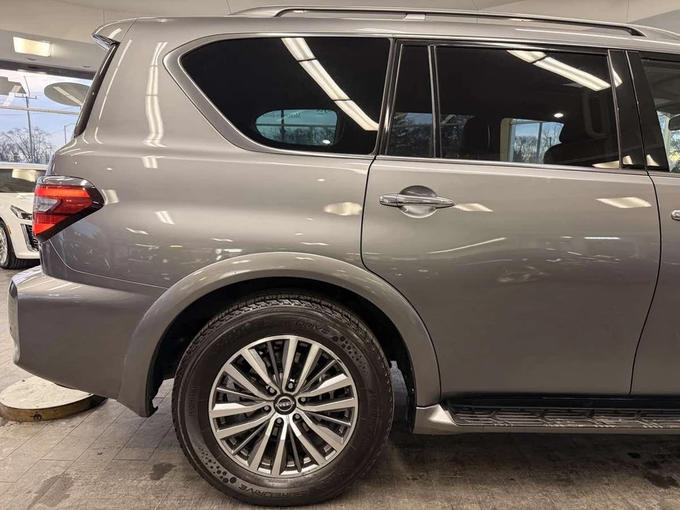 2023 Nissan Armada - Image 9 of 31