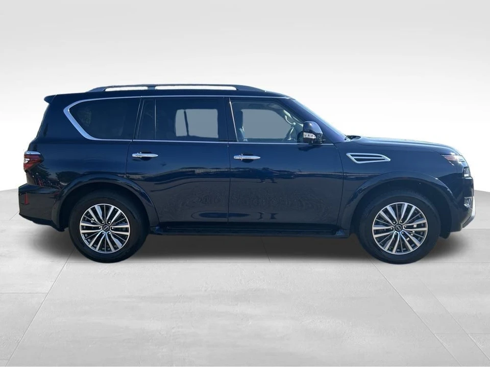2023 Nissan Armada - Image 8 of 12