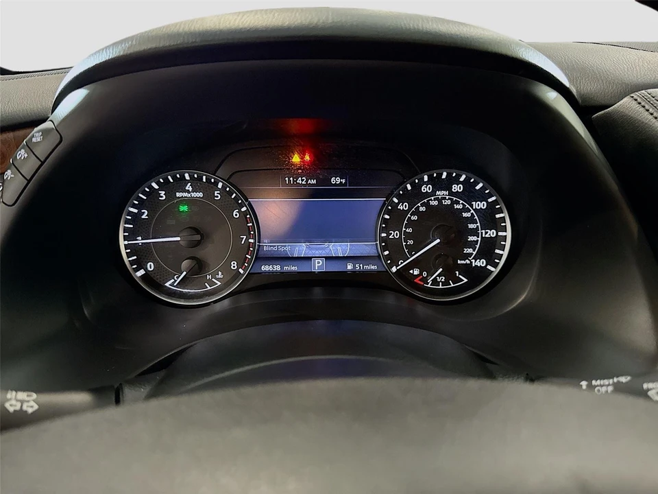2023 Nissan Armada - Image 4 of 21