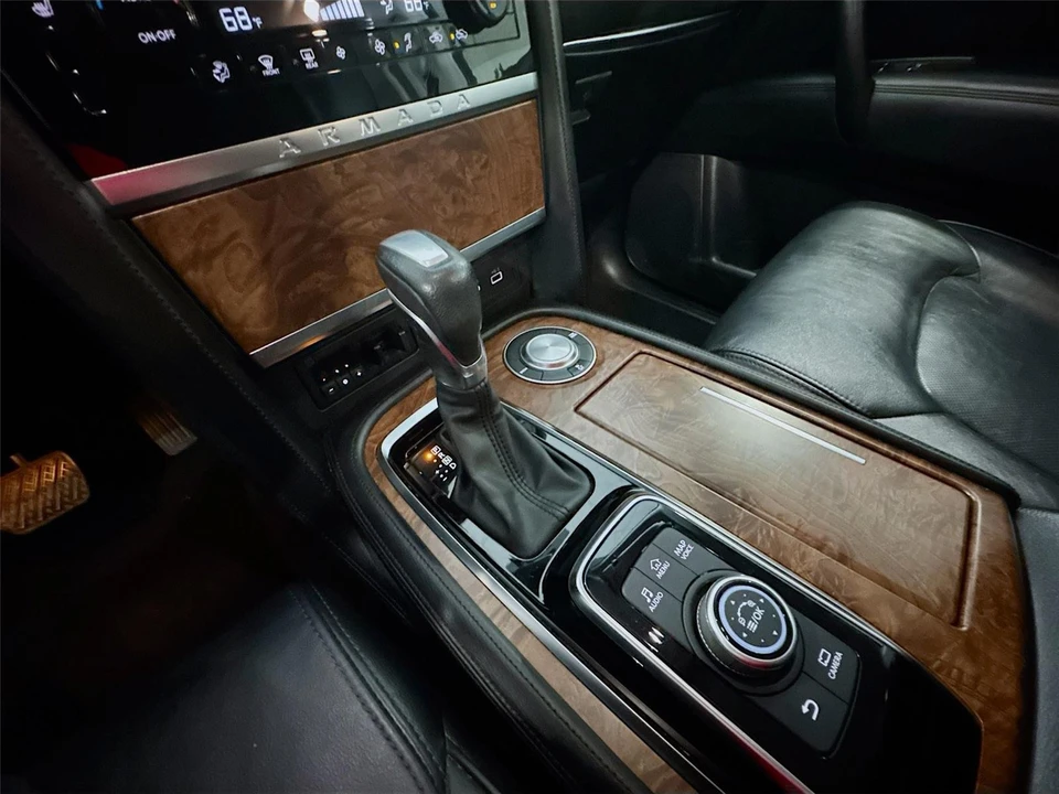 2023 Nissan Armada - Image 15 of 21