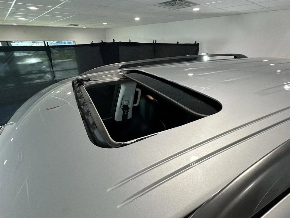 2023 Nissan Armada - Image 17 of 21