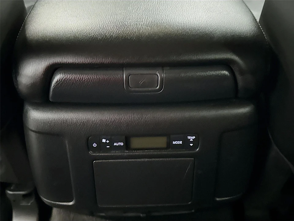 2023 Nissan Armada - Image 19 of 21