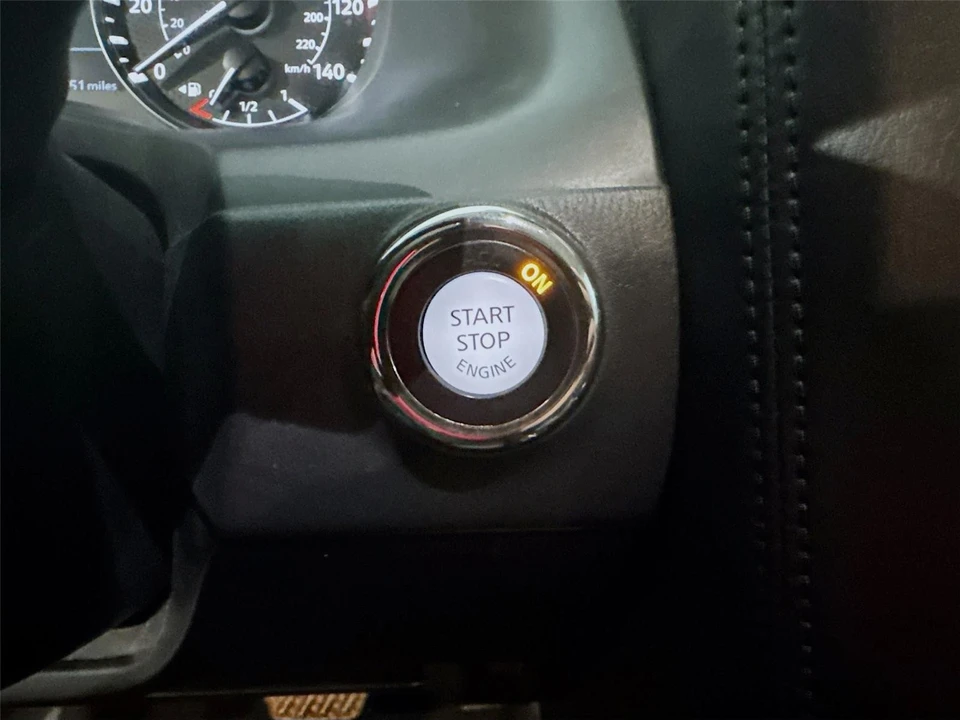 2023 Nissan Armada - Image 13 of 21