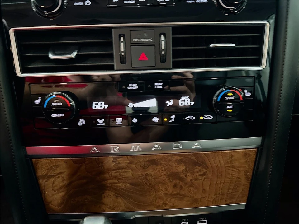 2023 Nissan Armada - Image 14 of 21