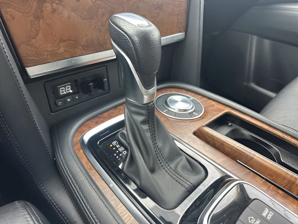 2023 Nissan Armada - Image 20 of 21