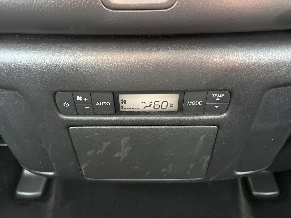 2023 Nissan Armada - Image 15 of 21