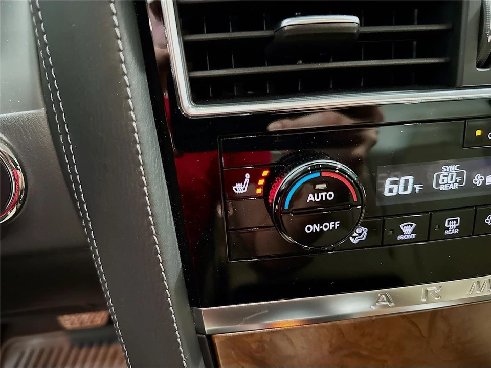 2023 Nissan Armada - Image 12 of 21