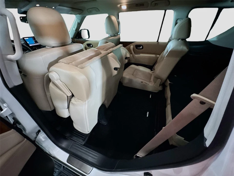 2023 Nissan Armada - Image 19 of 21