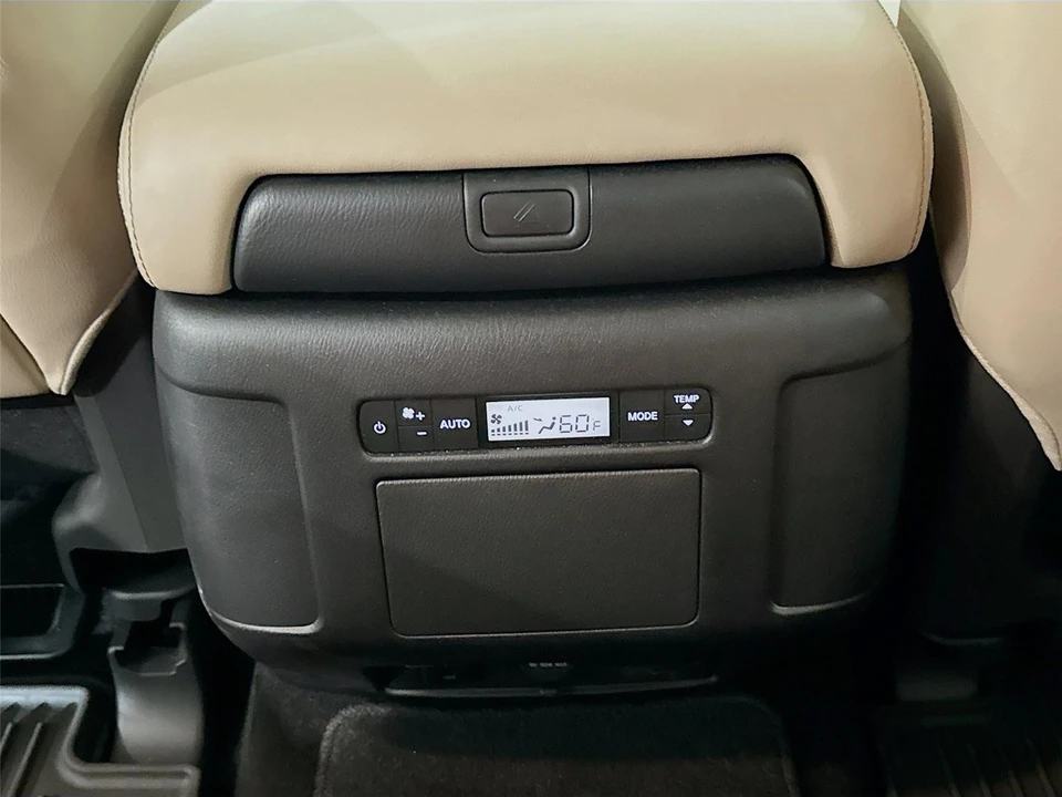2023 Nissan Armada - Image 18 of 21