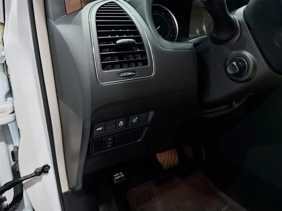 2023 Nissan Armada - Image 7 of 21