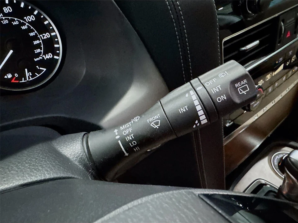 2023 Nissan Armada - Image 6 of 21
