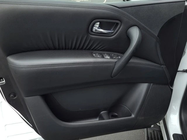 2023 Nissan Armada - Image 9 of 12