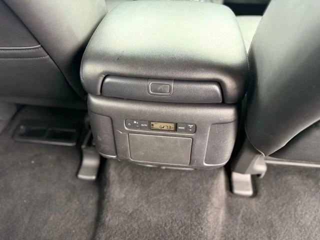 2023 Nissan Armada - Image 17 of 21