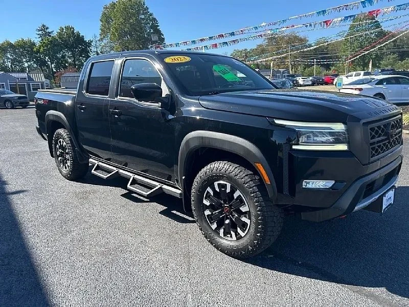 2023 Nissan Frontier 3rd Gen - Image 2 of 12