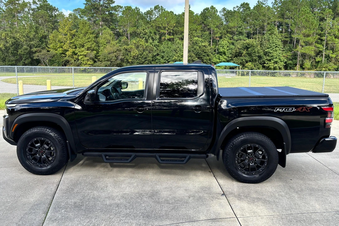 2023 Nissan Frontier 3rd Gen - Image 3 of 31