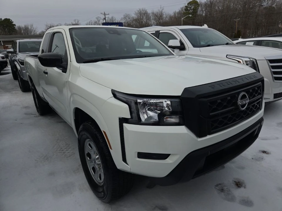2023 Nissan Frontier 3rd Gen - Image 2 of 4