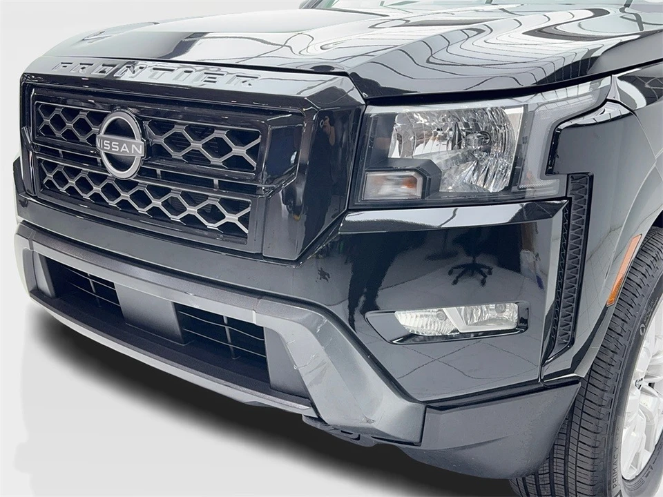 2023 Nissan Frontier 3rd Gen - Image 5 of 12